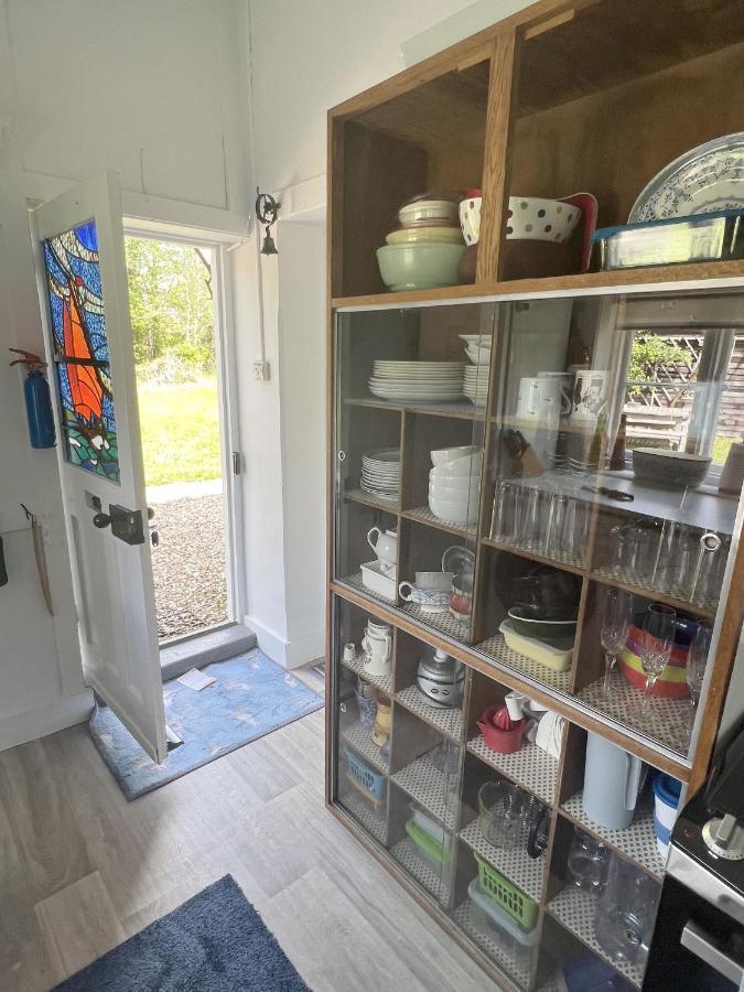 Adorable Two Bed Norfolk Broads Holiday Home - River Views With Moorings & Fishing Stalham Eksteriør billede